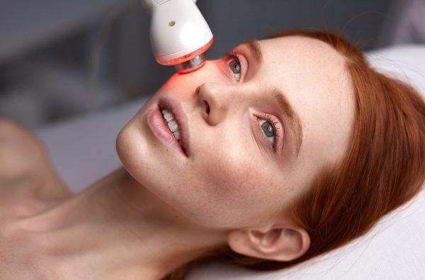 Kosmetický přístroj BeautyRelax ultrazvukový s fotonovou terapií