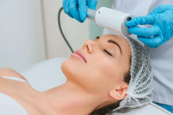Masážní přístroj na celulitidu BeautyRelax Rollskin BodyShape Professional Studio Madero Quattro