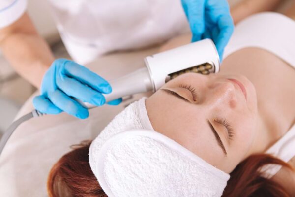 Masážní přístroj na celulitidu BeautyRelax Rollskin BodyShape Professional Studio Madero Quattro