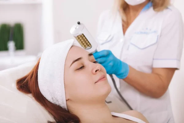 Masážní přístroj na celulitidu BeautyRelax Rollskin BodyShape Professional Studio Madero Quattro