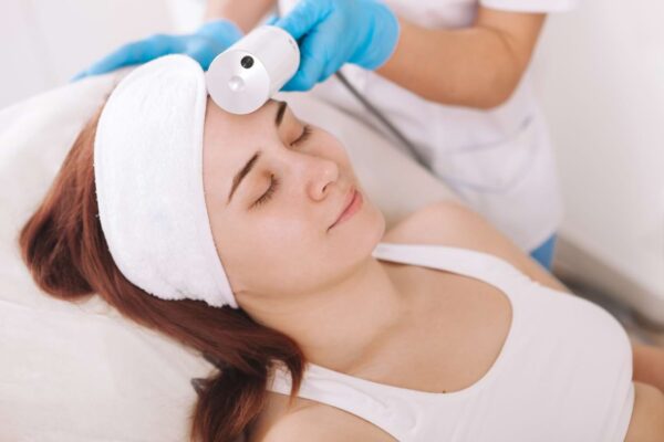 Masážní přístroj na celulitidu BeautyRelax Rollskin BodyShape Professional Studio Madero Quattro
