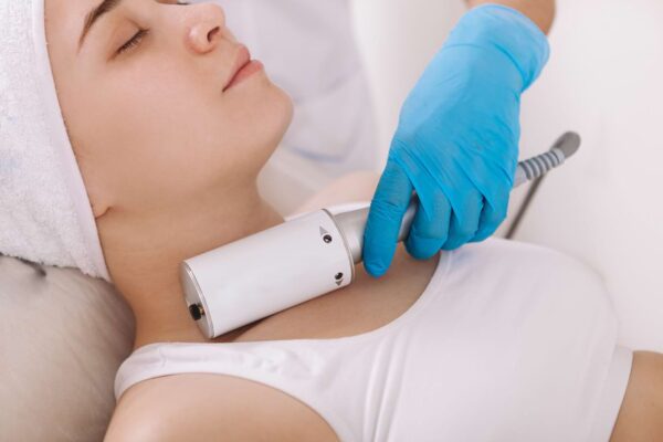 Masážní přístroj na celulitidu BeautyRelax Rollskin BodyShape Professional Studio Madero Quattro