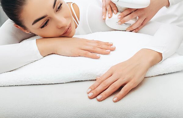 Masážní přístroj na celulitidu BeautyRelax Rollskin BodyShape Professional Studio Twin