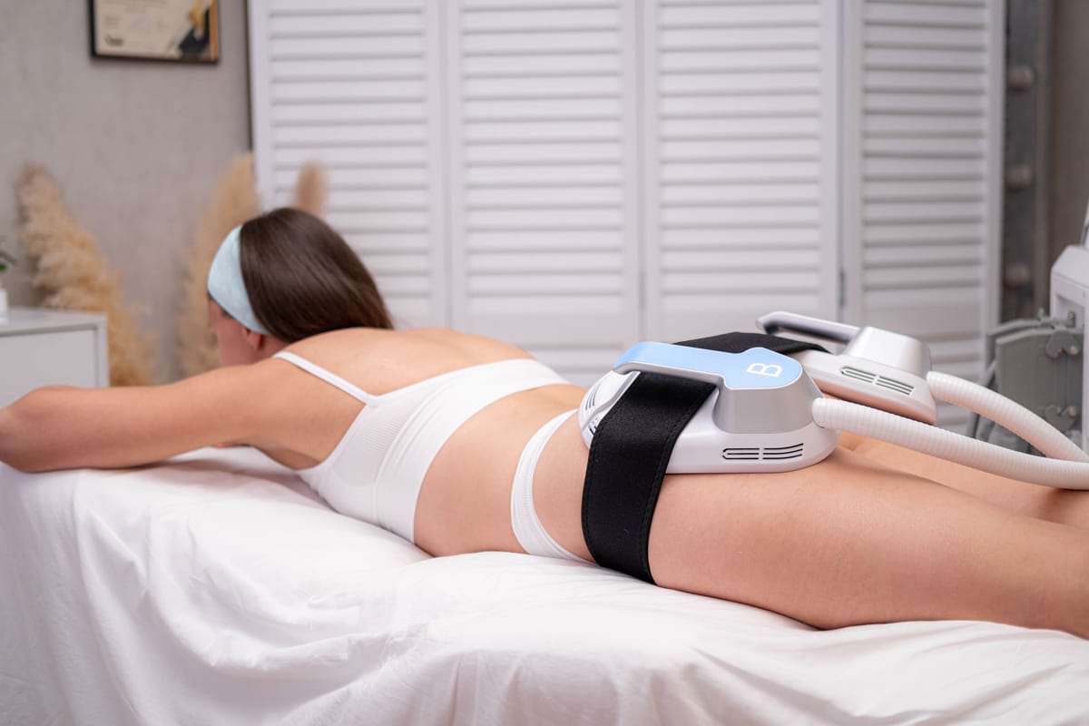 Masážní přístroj na formování postavy BeautyRelax Pulsemax Magnetic Studio Madero Quattro Clinic Performance